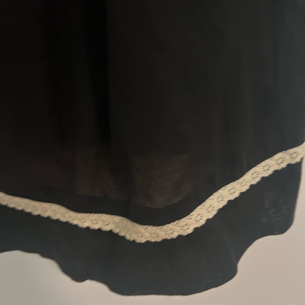 This crochet light coton is from Forever 21